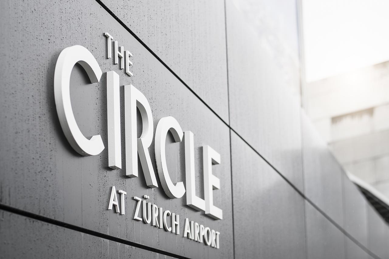 Zürich → Zurich Airport (ZRH) Private Chauffeur