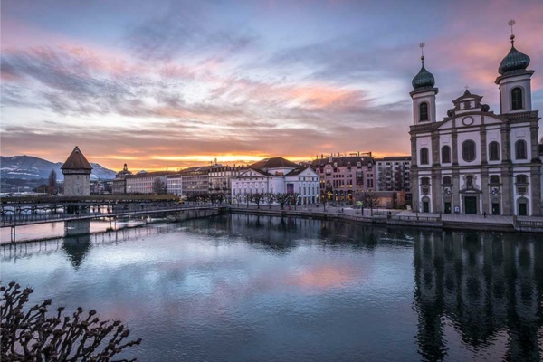 <span> Fifth Stop</span> Luxurious Picnic by Blausee